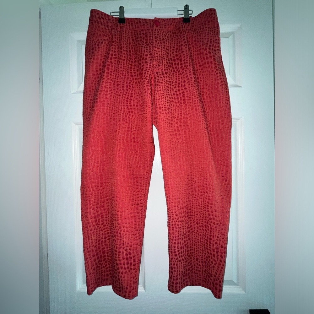 Sharon Young women pink red capri pants size 12